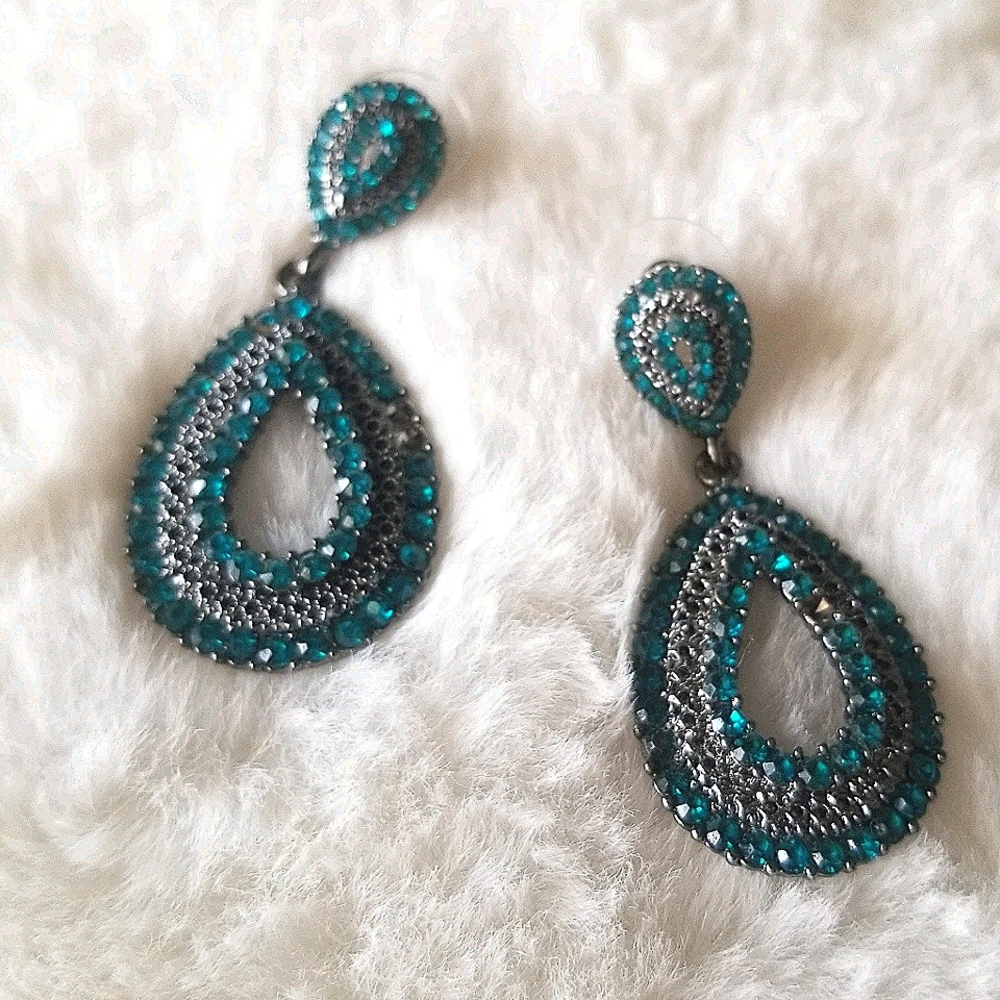 Sparkly Blue & Silver Earrings